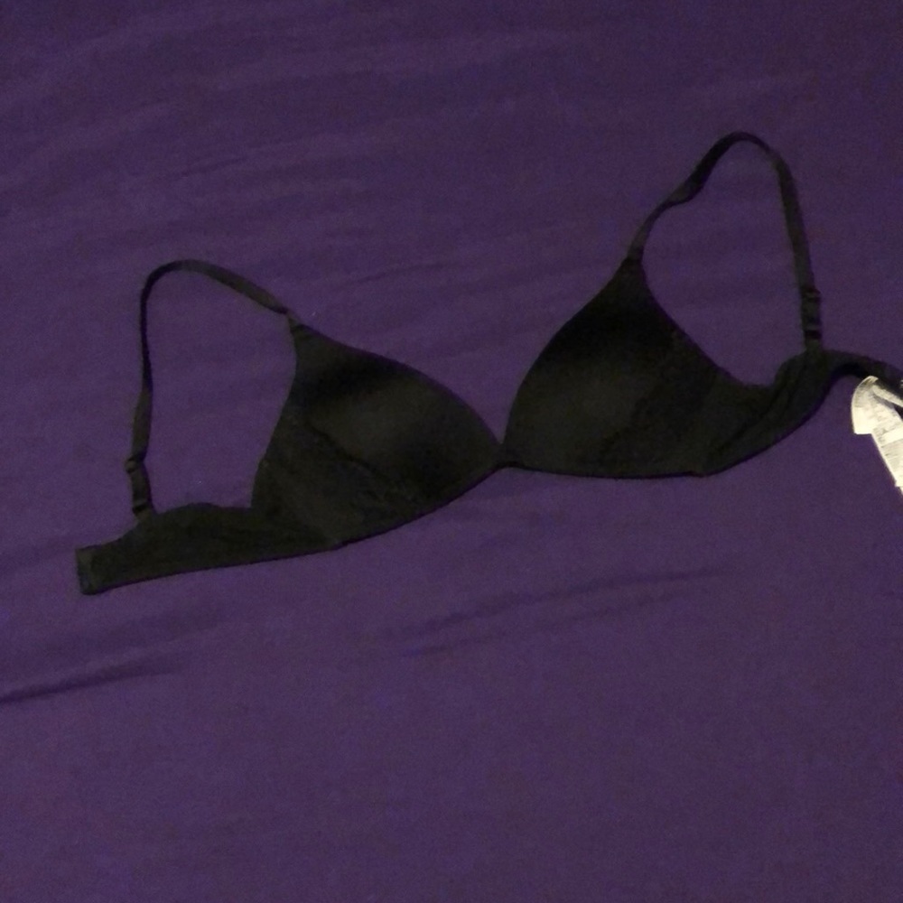Black lace bra like new